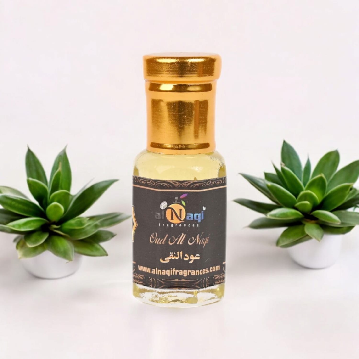 Premium designer fragrance bottle highlighting a long-lasting, warm scent.