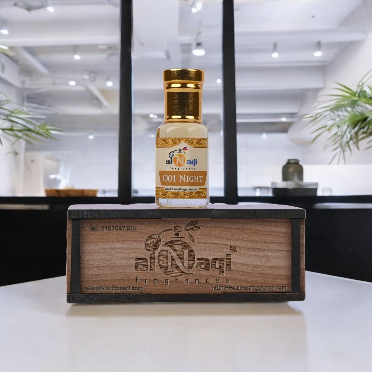 Richly designed perfume with an exotic scent
