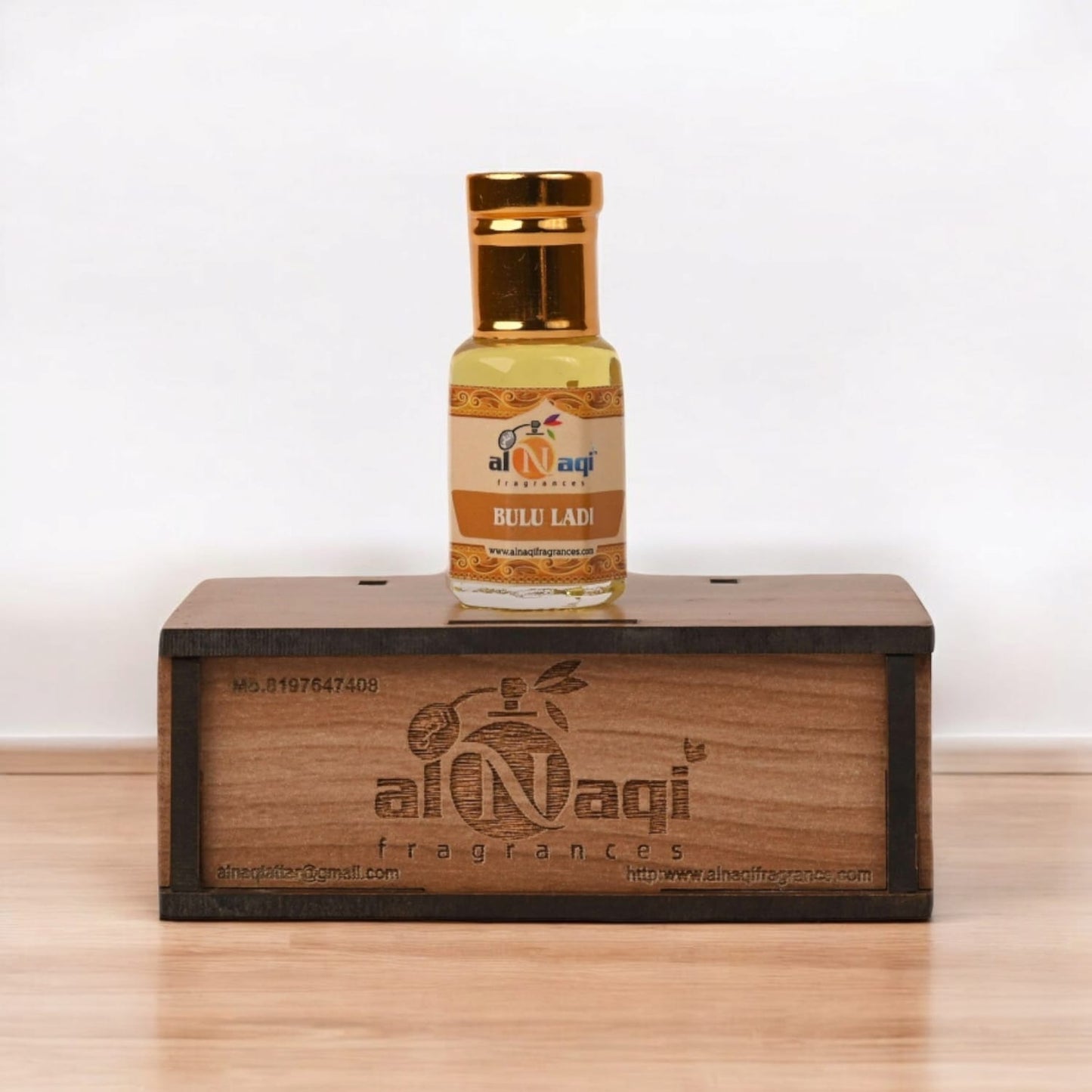 Unisex Fragrance Bottle for Everyday Wear