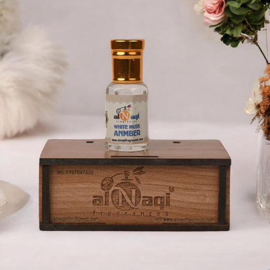 Warm amber scent in elegant glass bottle