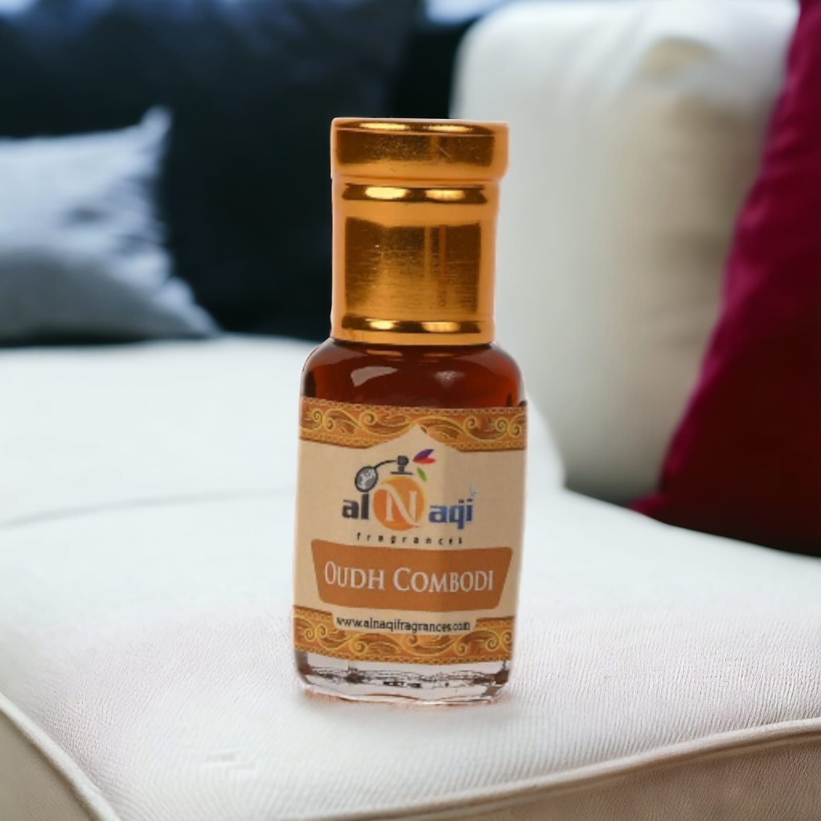Unisex fragrance with warm and spicy notes