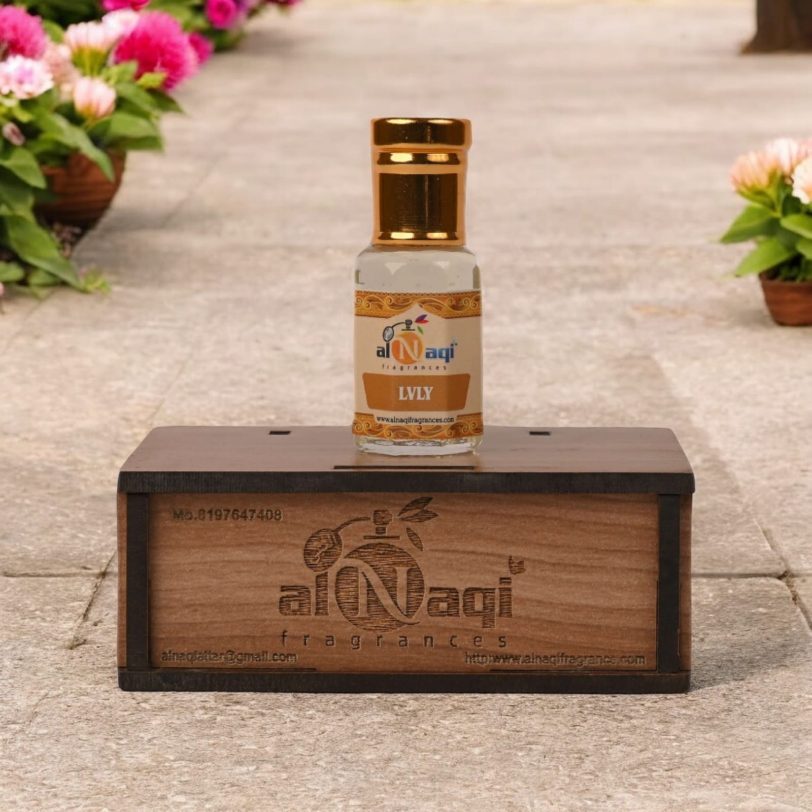 Designer fragrance ideal for special occasions.