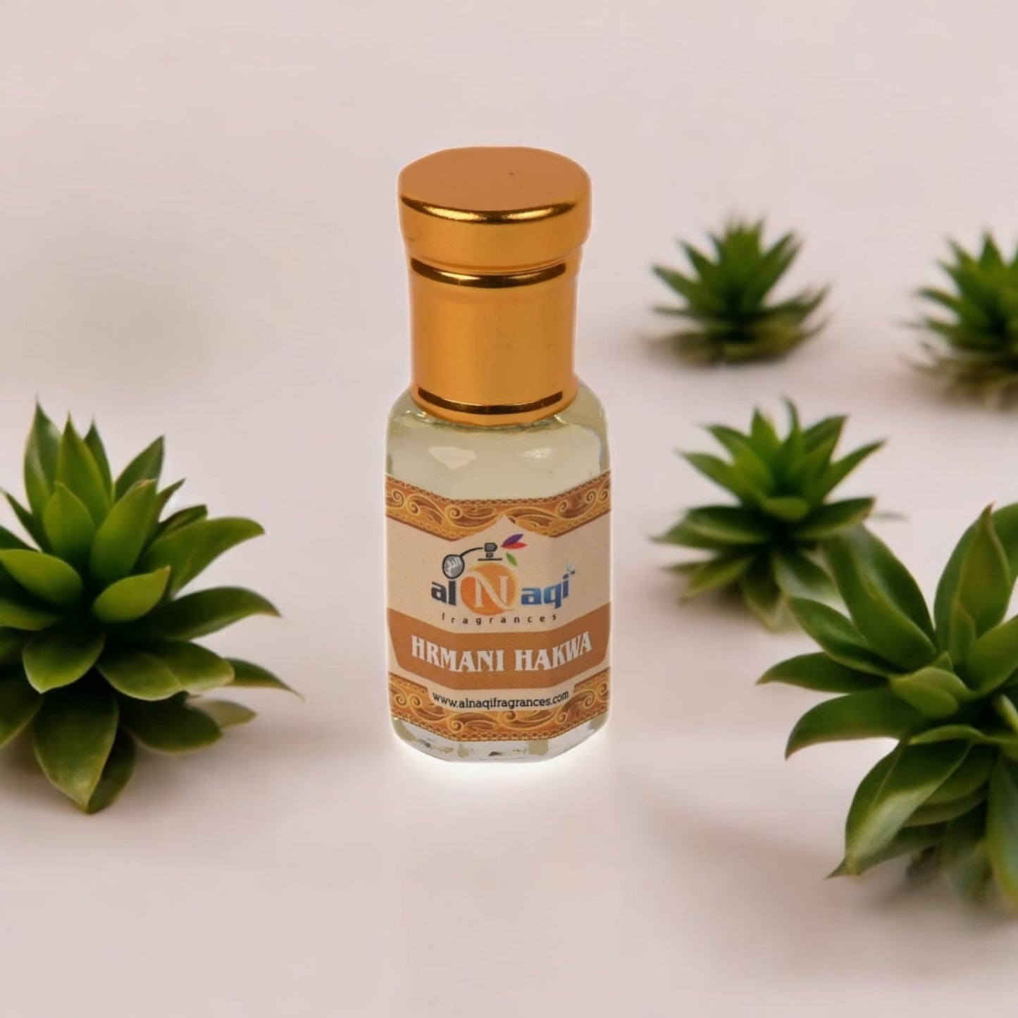 Refined attar showcasing an exquisite blend of floral and woody aromas.