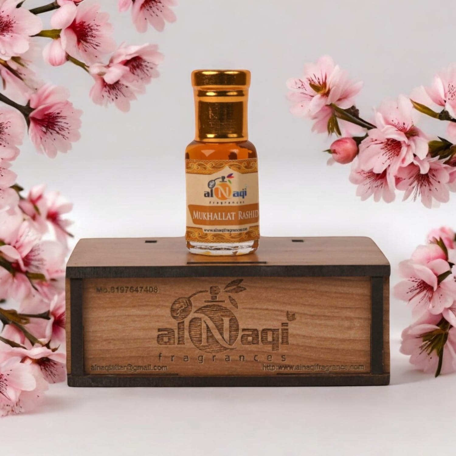 Exquisite attar showcasing a refined blend of floral and woody aromas.