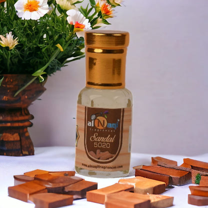 Unisex attar bottle with a sophisticated design
